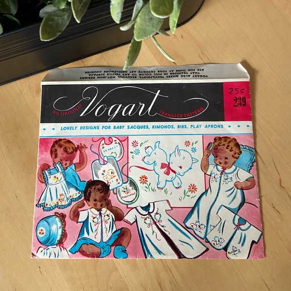 Vintage 50’s Vogart Baby Layette Motif Embroidery Transfers for Clothing/Bibs - Picture 7 of 8